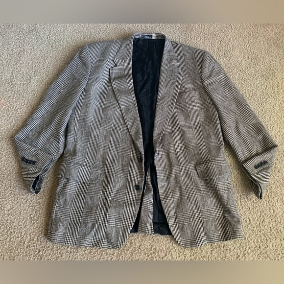 Mens Suit - Picture 1 of 4